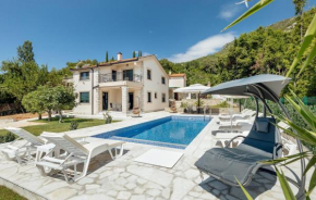 Nice Home In Igalo With House Sea View